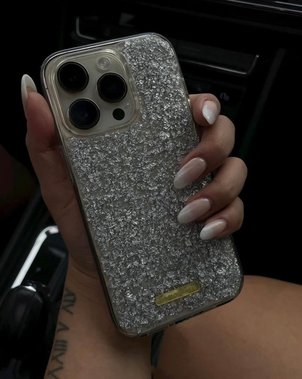 CASE 🪩SILVER FLAKES🪩 iPhone